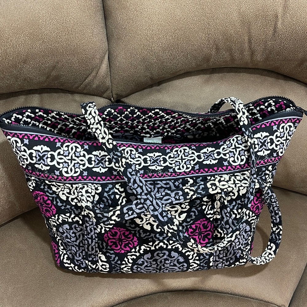 Vera Bradley travel tote
